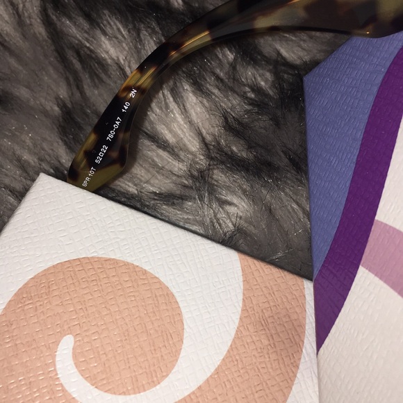 Prada Sunglasses 😎 - Picture 6 of 8